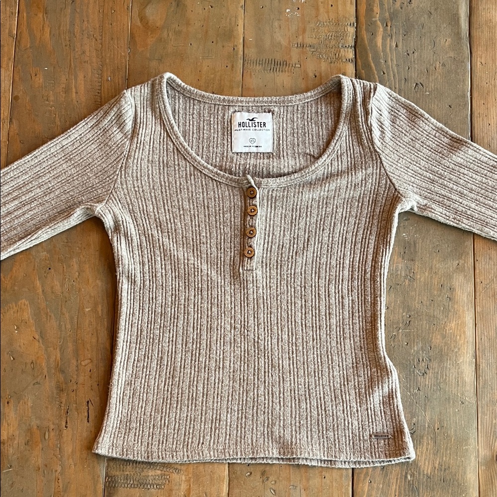 Hollister Beige Ribbed Button Sweater